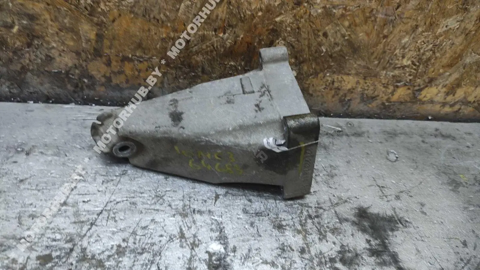 Кронштейн двигателя A2712231804