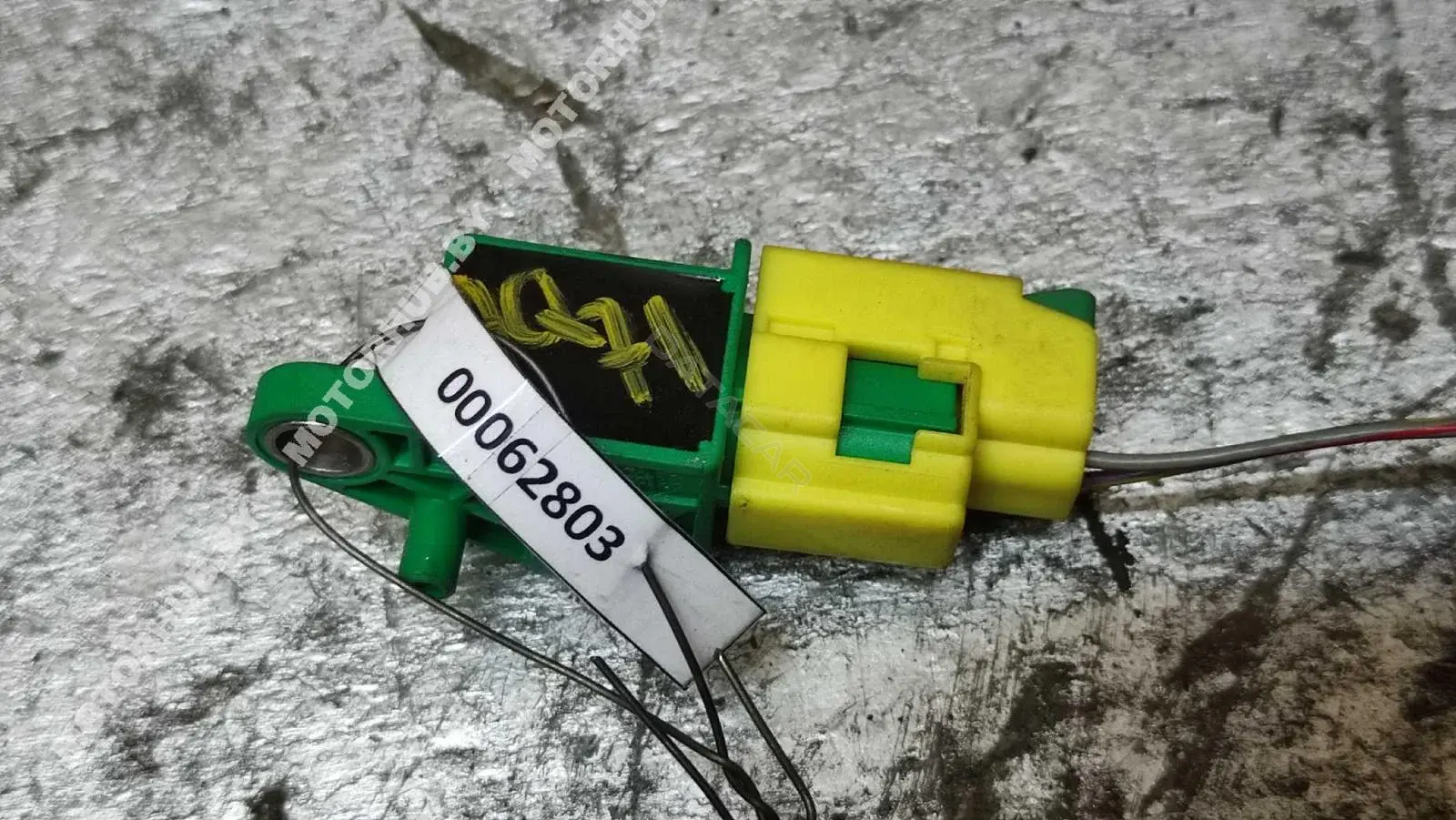 Датчик удара 1K0909606C