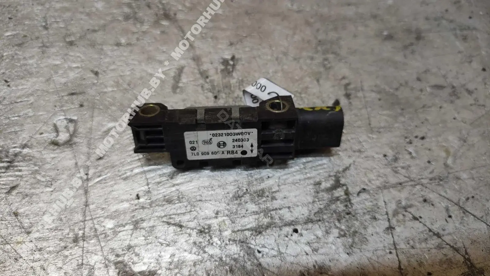 Датчик удара 7L0909606A