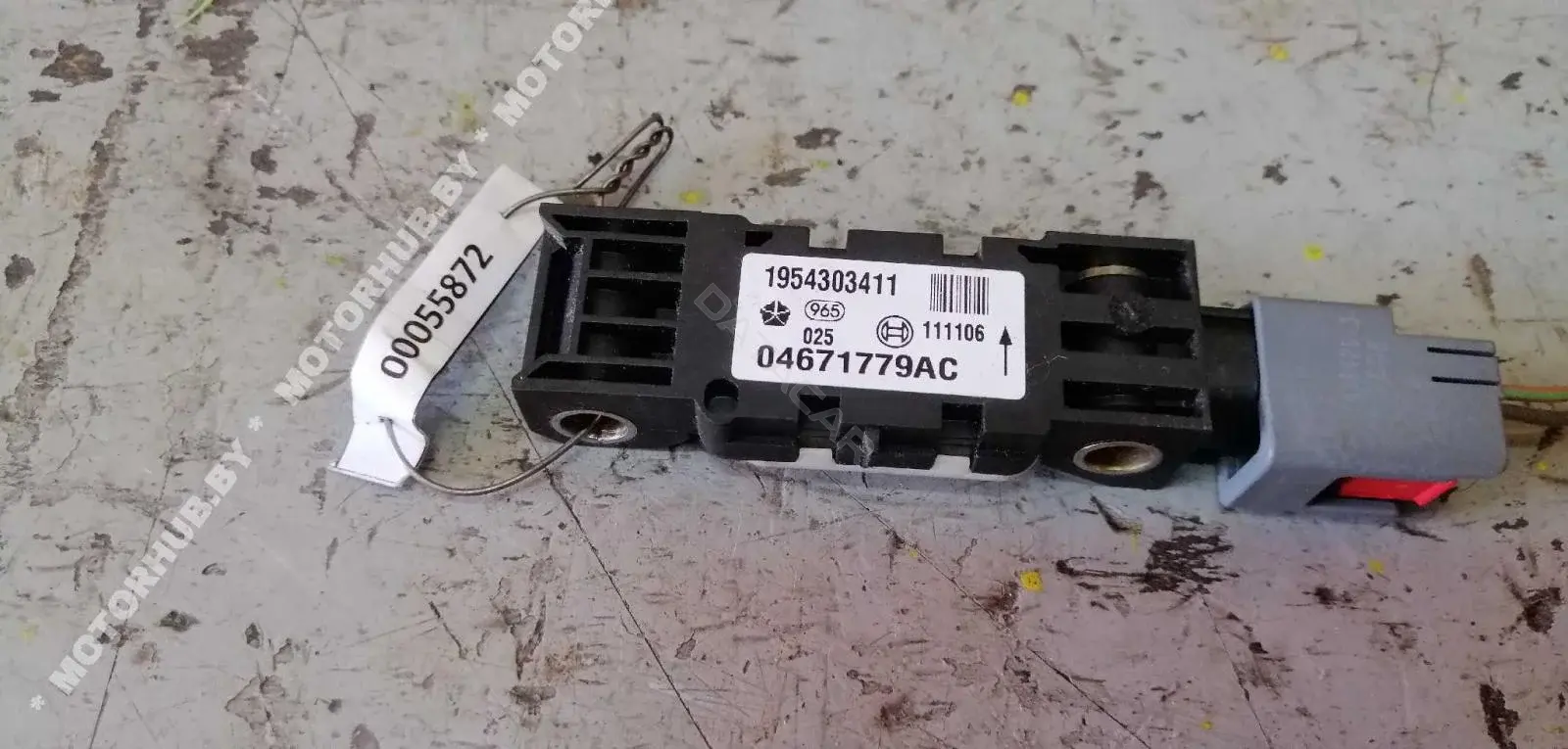 Датчик удара 04671779AC