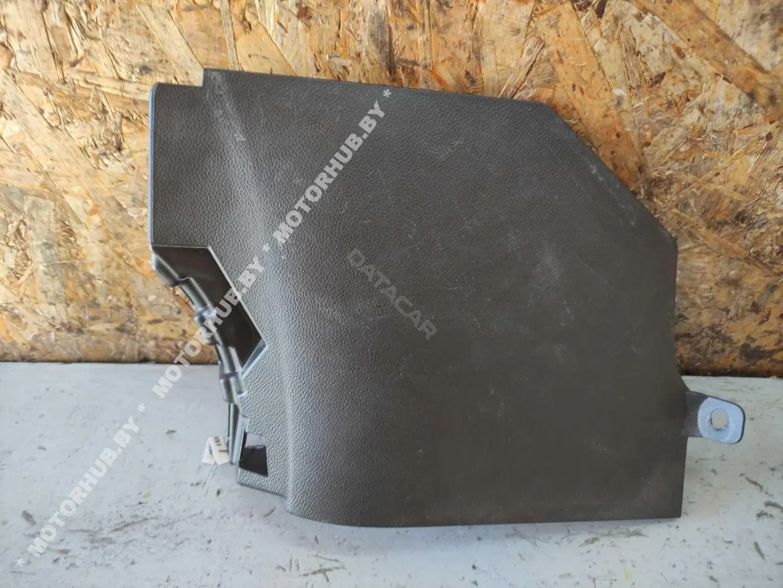 Пластик салона 869001CA0A