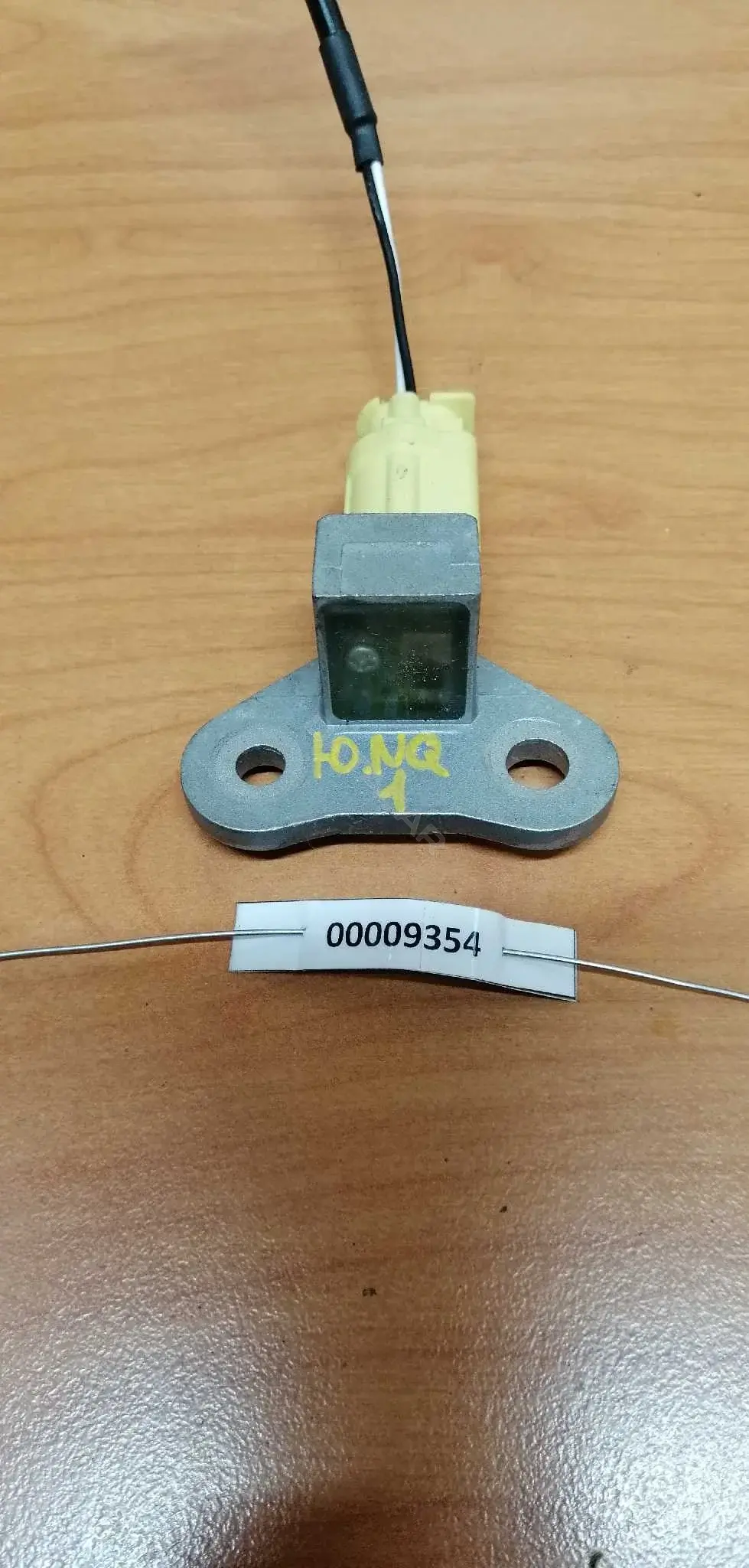 Датчик удара 00009354