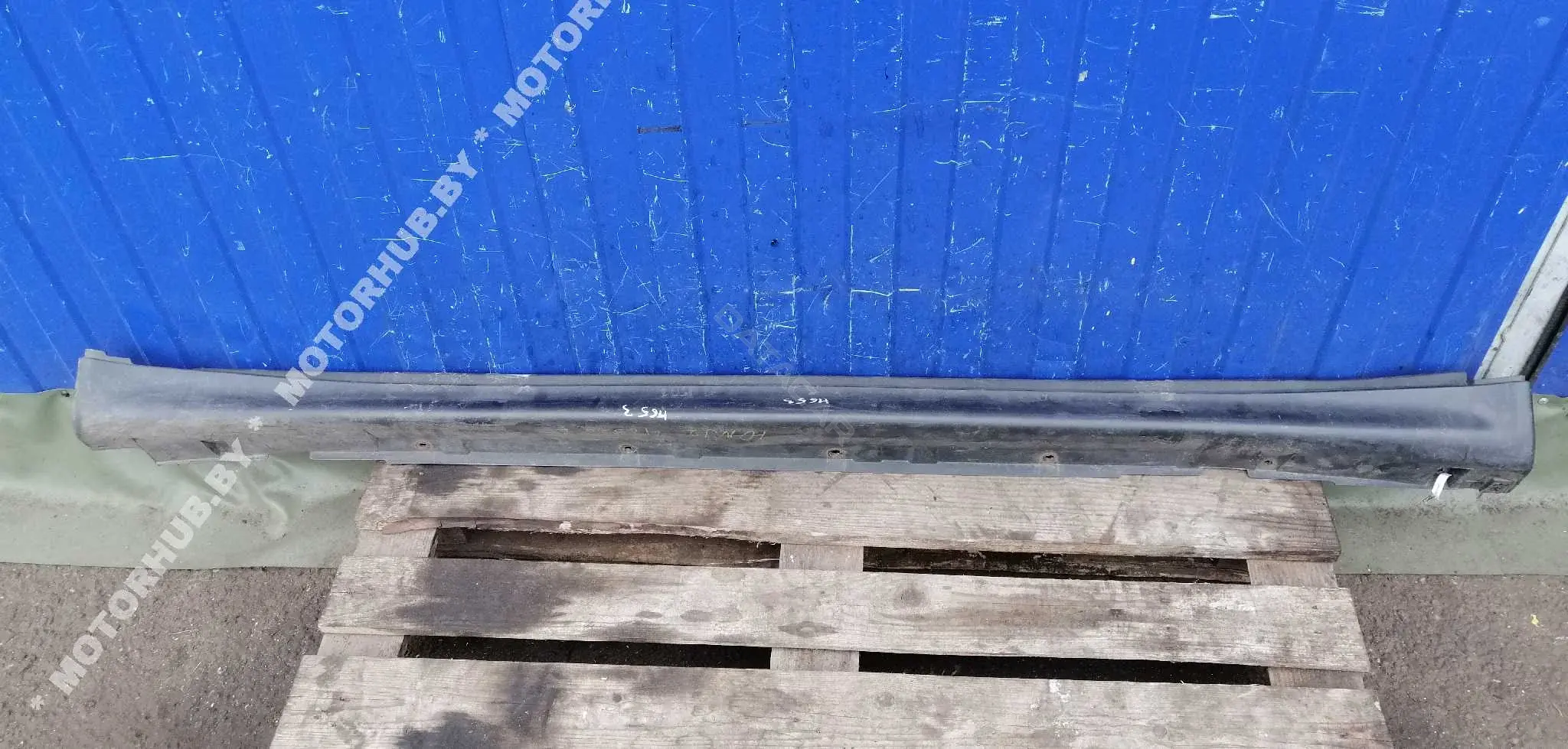 Накладка на порог 768511KA6A