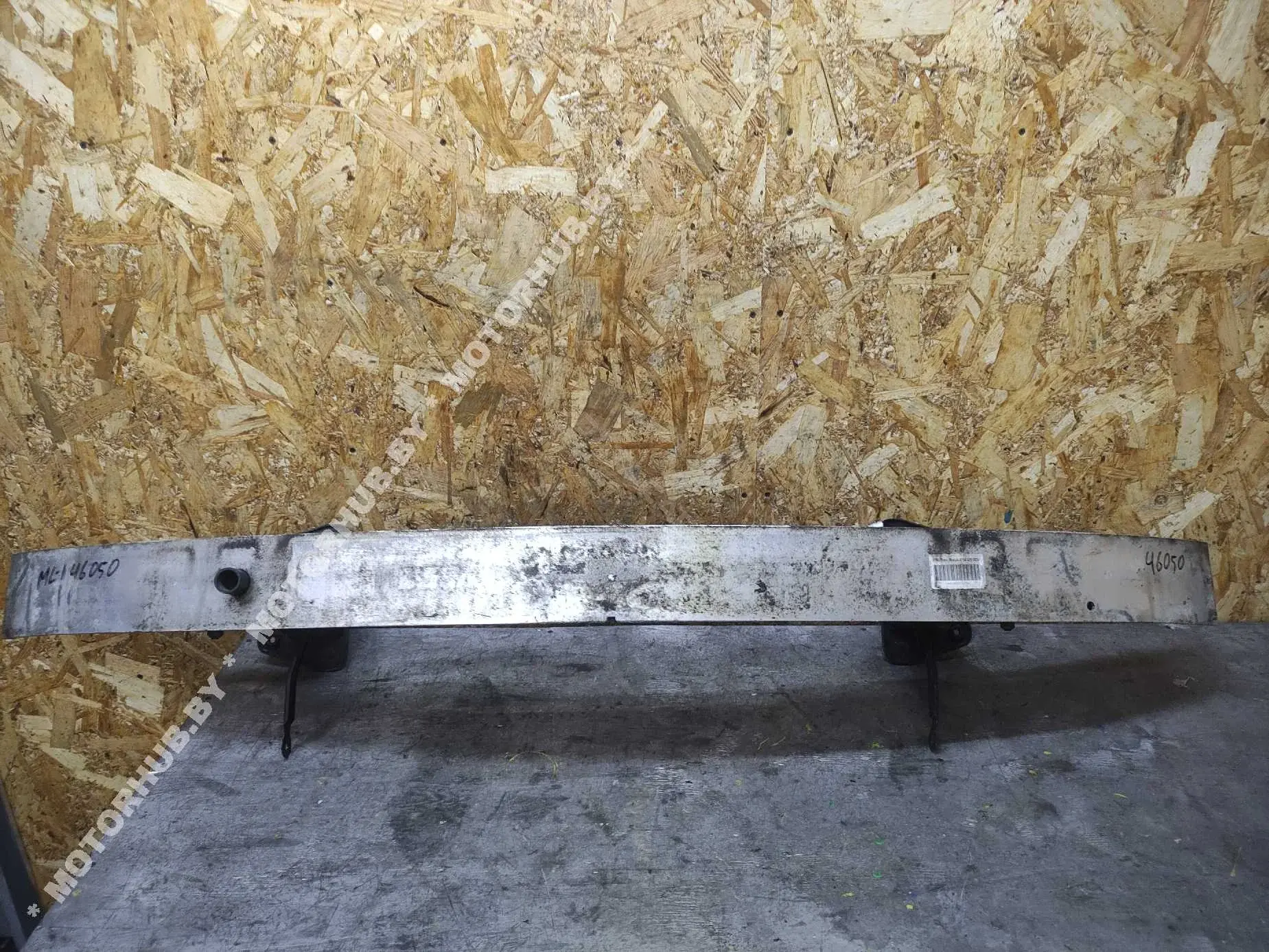 Усилитель бампера A1646200034