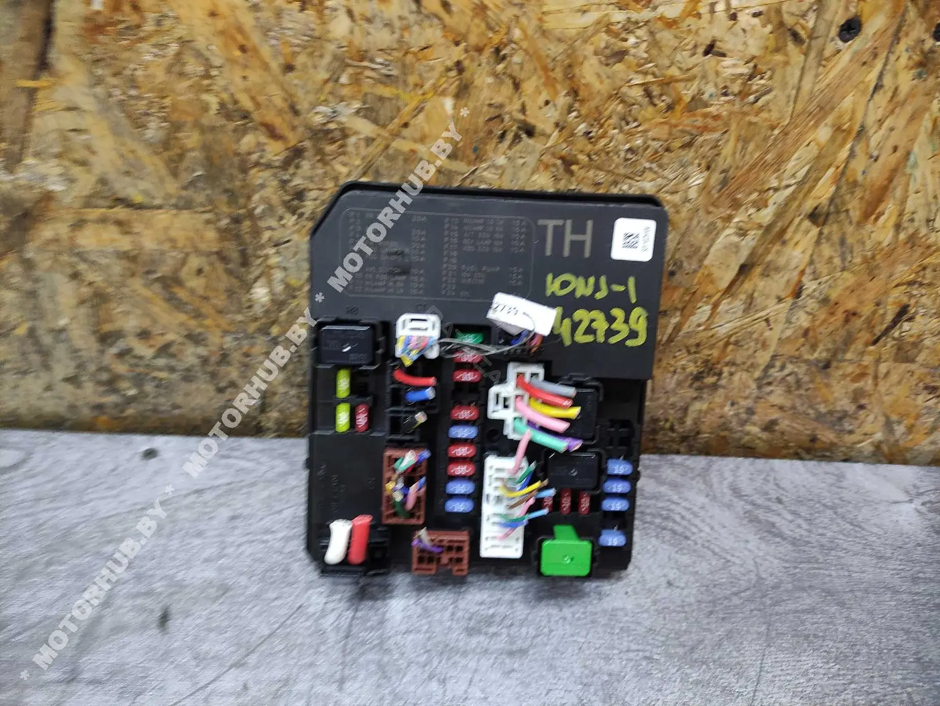 Блок предохранителей 284B71TX2A