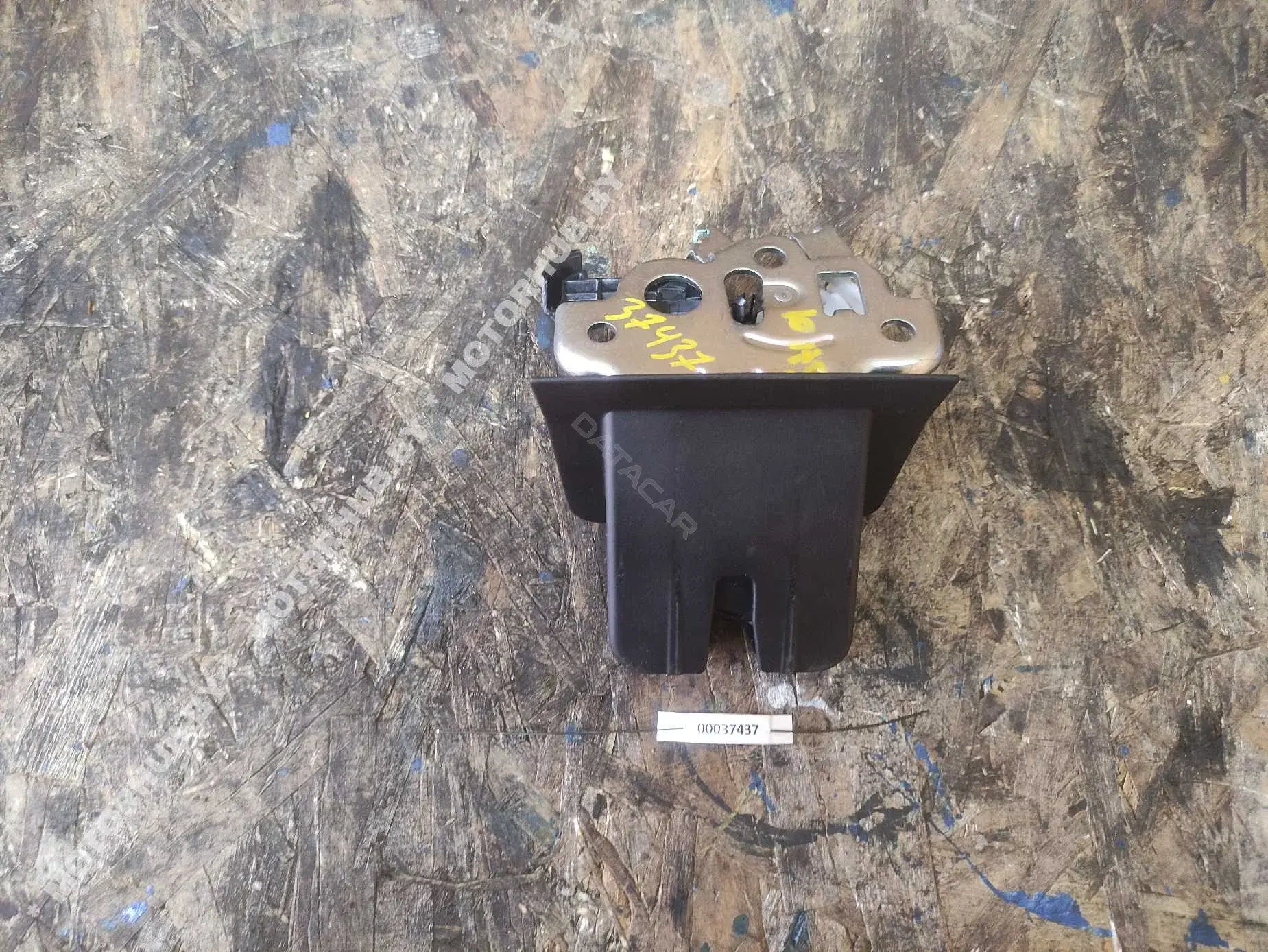 Замок крышки багажника 00037437