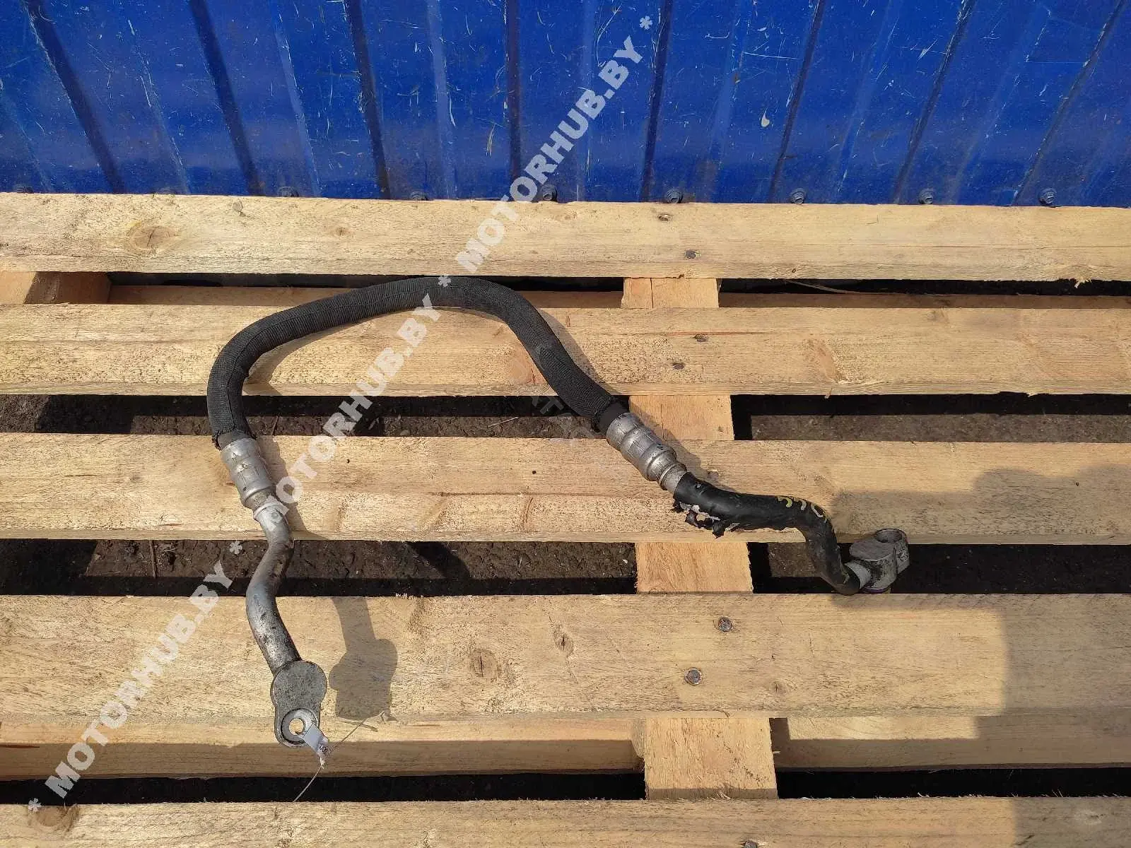 Трубка кондиционера 4F0260701M