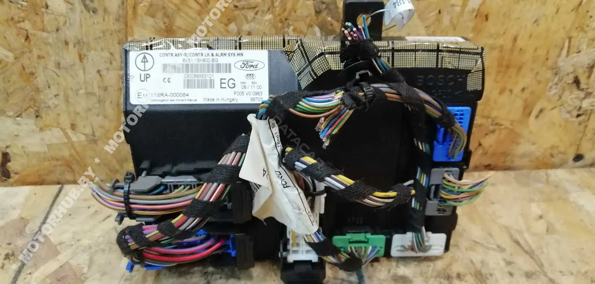 Блок комфорта 8V5115K600EG