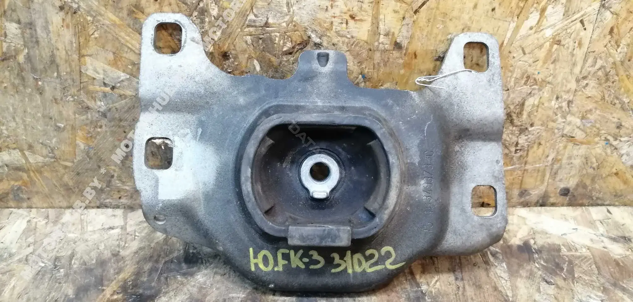 Подушка КПП F1F17M121JB