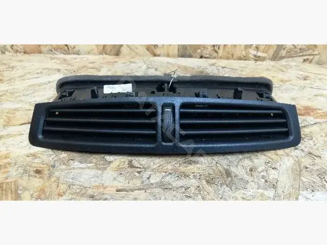 Дефлектор обдува салона AM51R01815ADW