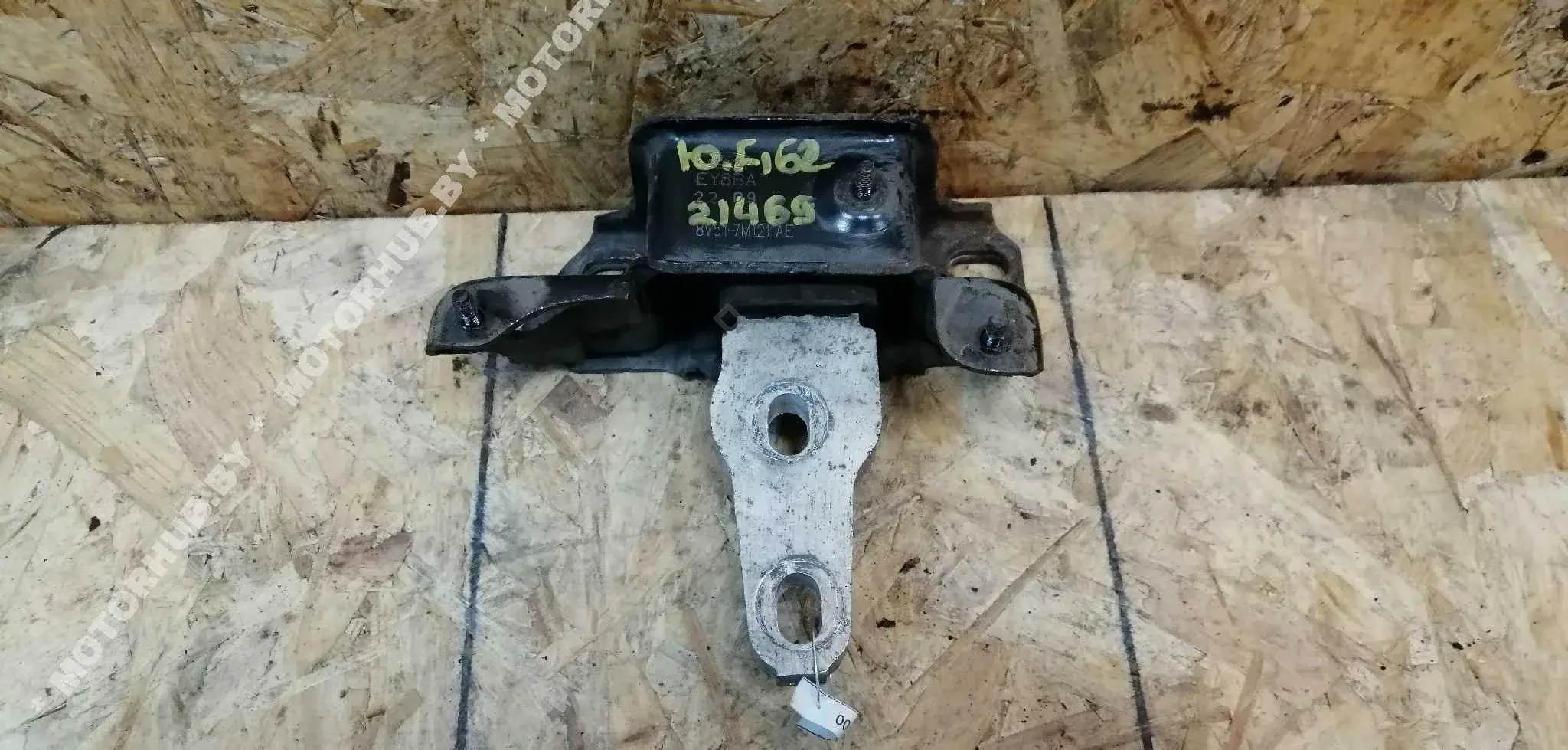 Подушка КПП 8V517M121AE
