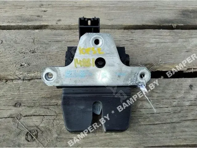 Замок крышки багажника 8M51R442A66CB