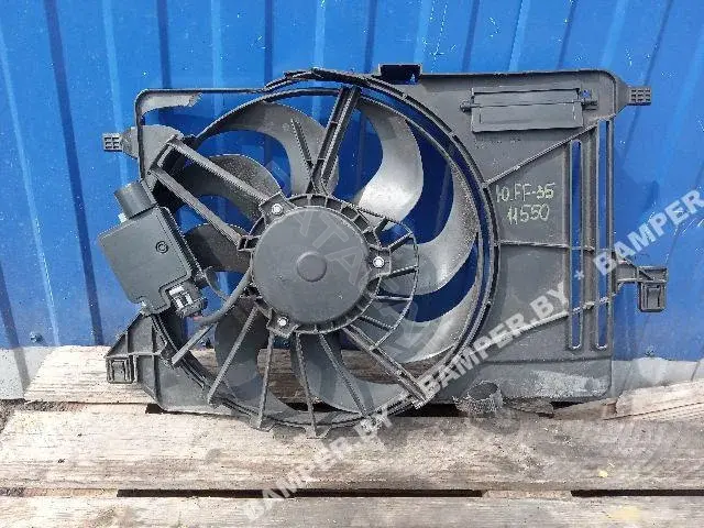 Вентилятор радиатора 8V618C607EB