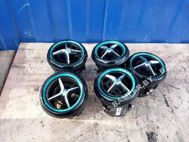 Дефлектор обдува салона A1768301700, A1768301800