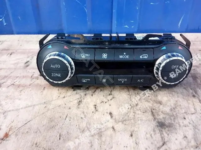 Блок управления климат-контролем A2469008415