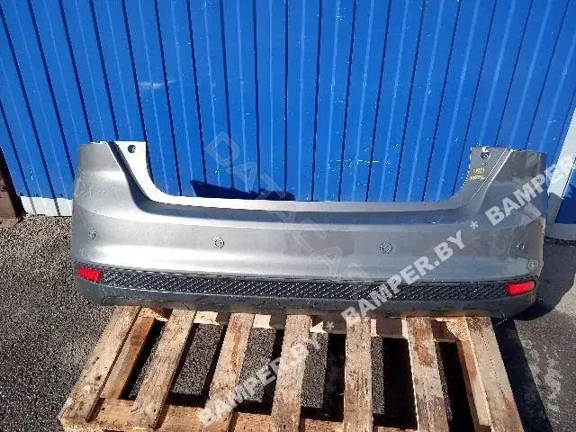 Задний бампер 00010821