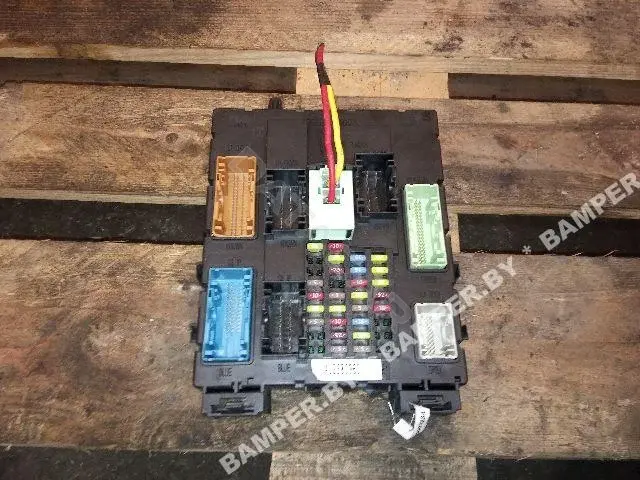 Блок предохранителей BV6N14A073JP