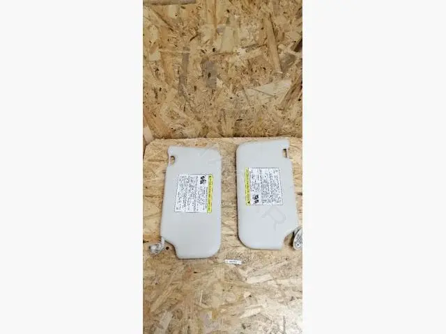 Козырек солнцезащитный 00007828