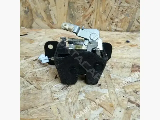 Замок крышки багажника 00006249