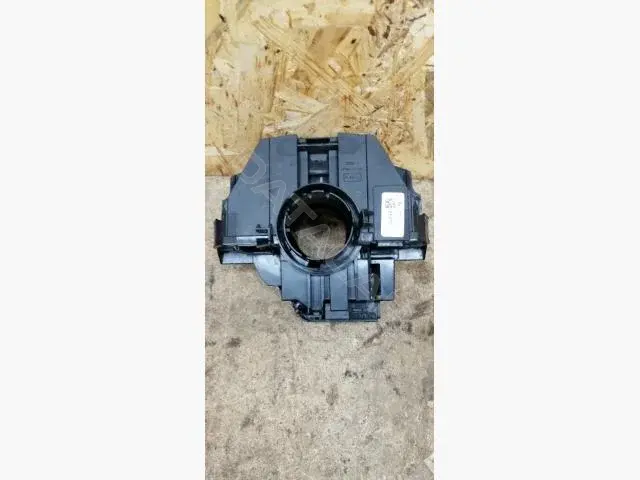 Шлейф подрулевой 8A6T13N064AE