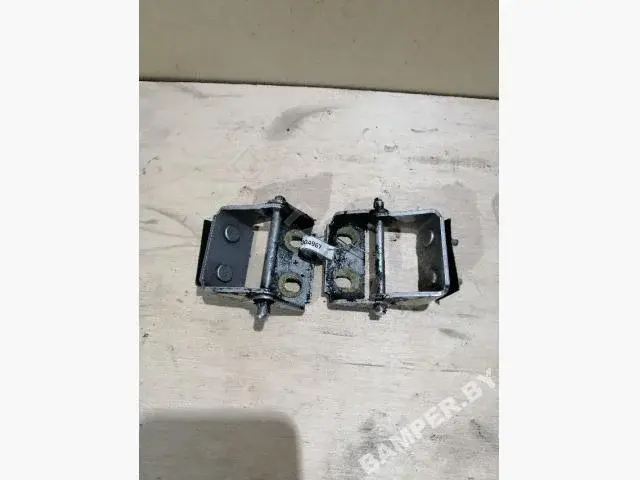 Петля крышки багажника 00004967