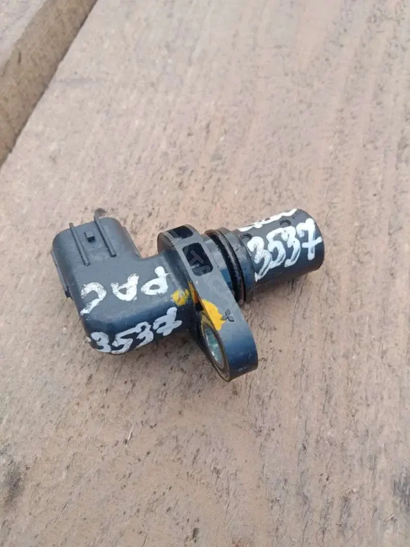 Датчик распредвала J5T33071