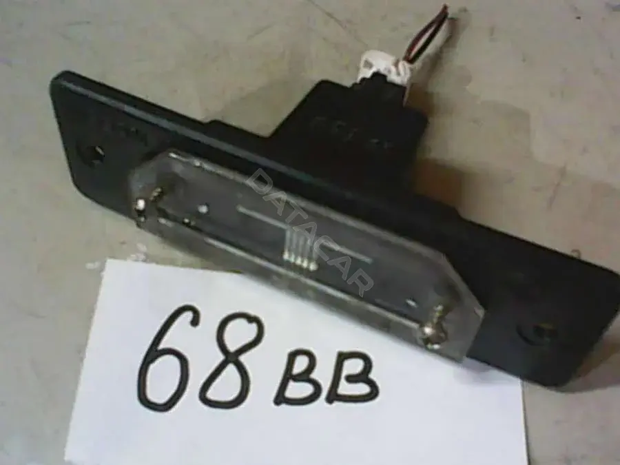 Фонарь подсветки номерного знака 68BB
