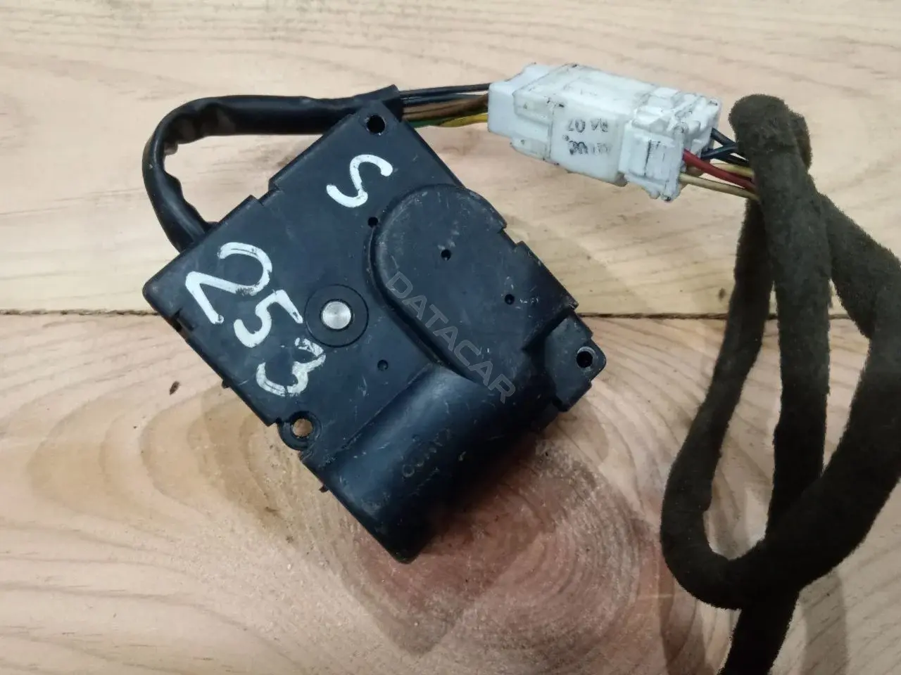 Мотор заслонки печки 560PZ