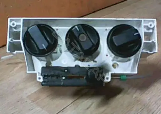 Блок управления климат-контролем S7440083E30