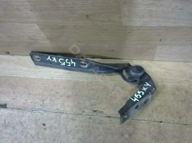 Петля капота 3B0823302