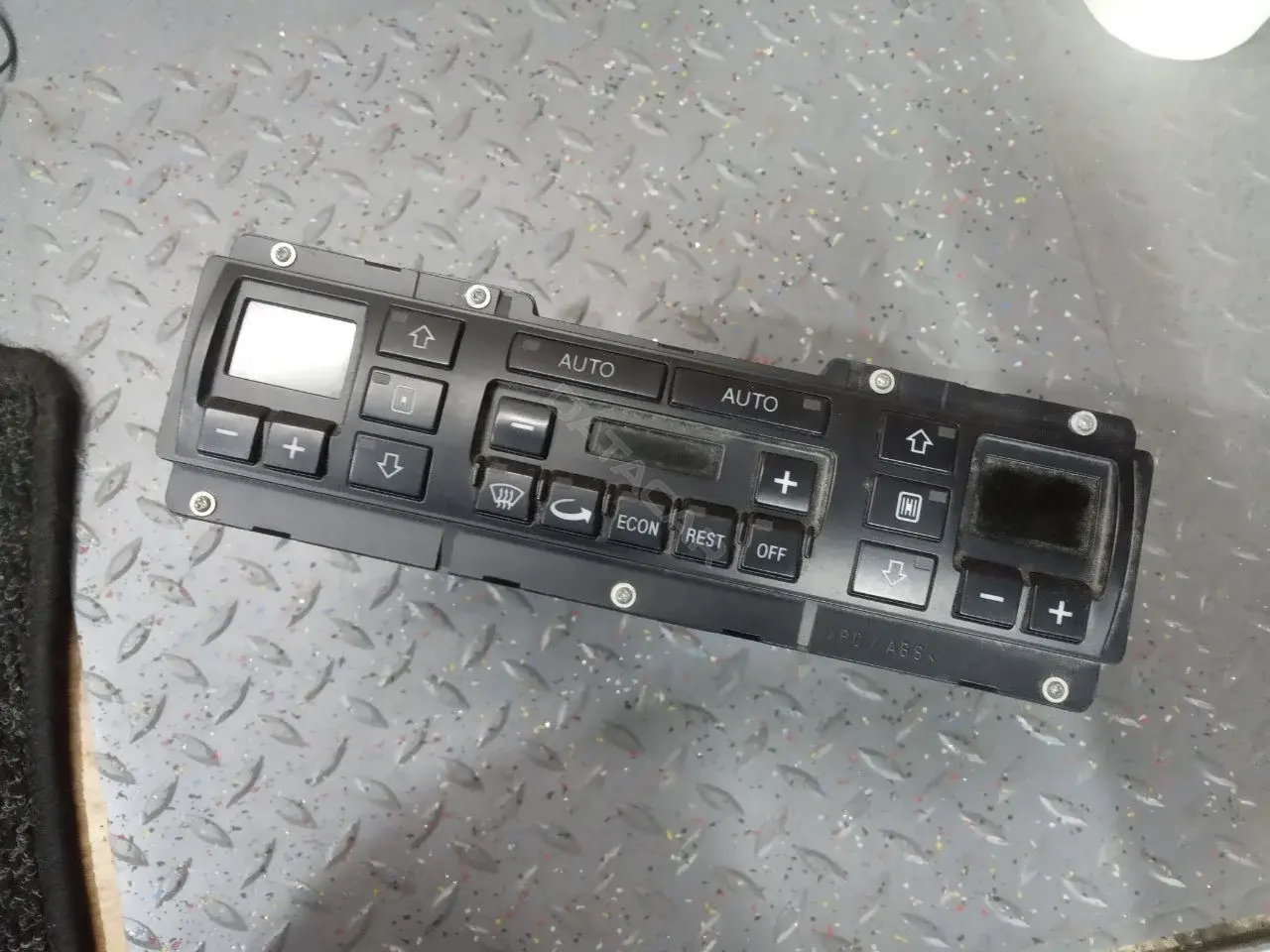Блок управления климат-контролем 4D0820043B, 5HB007155
