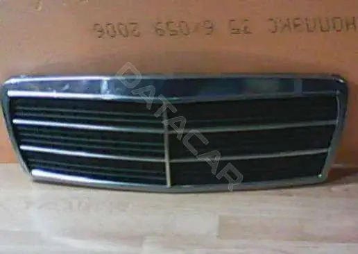 Решетка радиатора 323RH