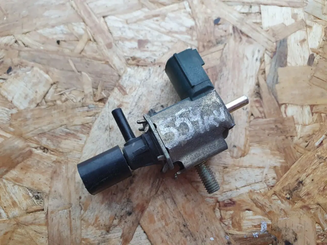 Клапан электромагнитный K5T46590