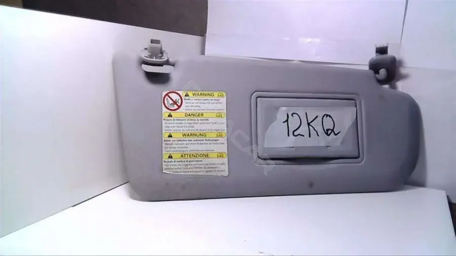 Козырек солнцезащитный 12KQ