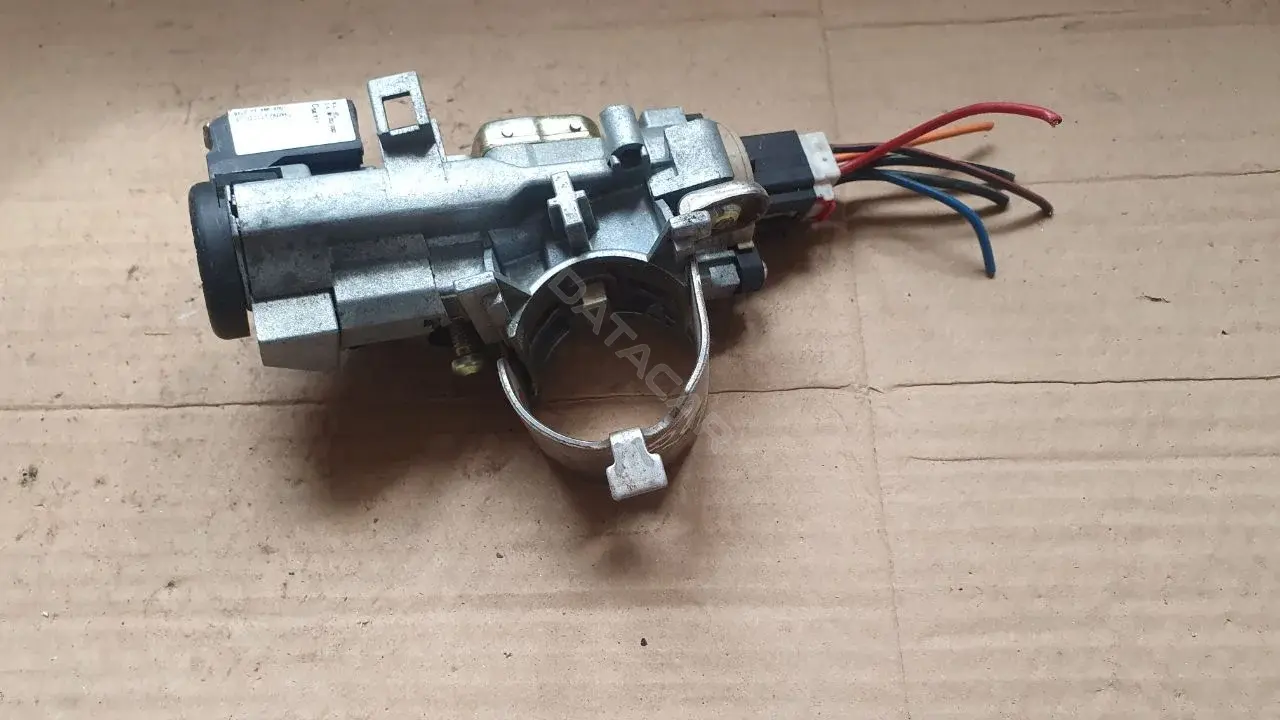 Замок зажигания GJ6A66938A