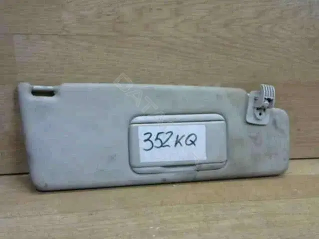 Козырек солнцезащитный 352KQ