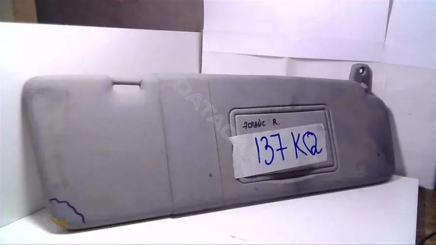 Козырек солнцезащитный 137KQ