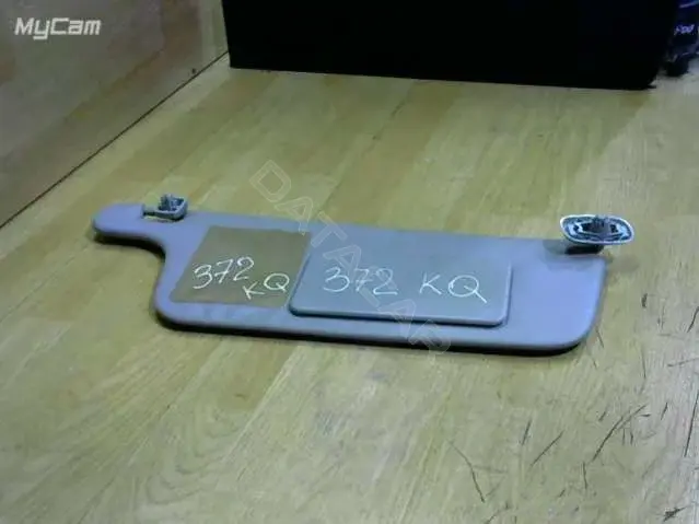 Козырек солнцезащитный B, N