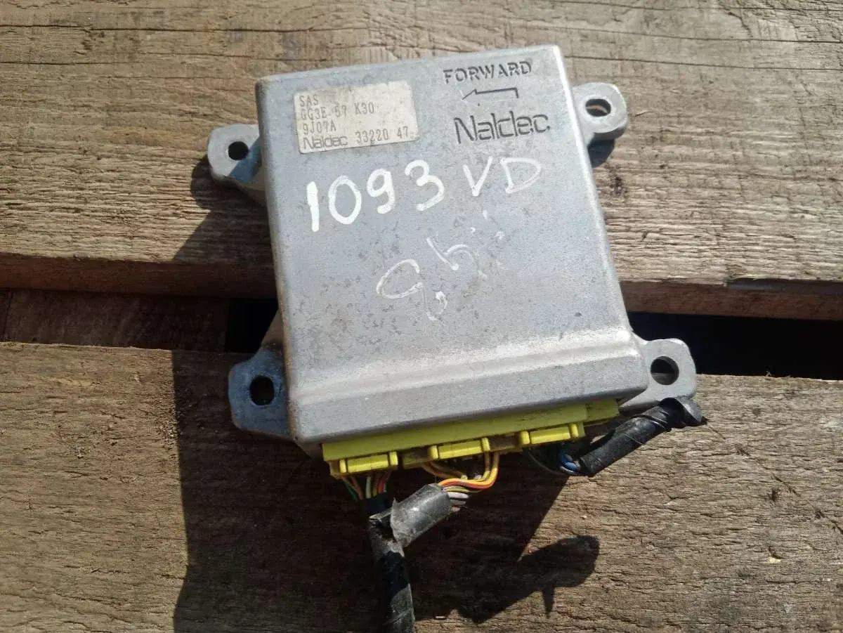 Блок управления подушками безопасности 9J07A, GG3E57K30