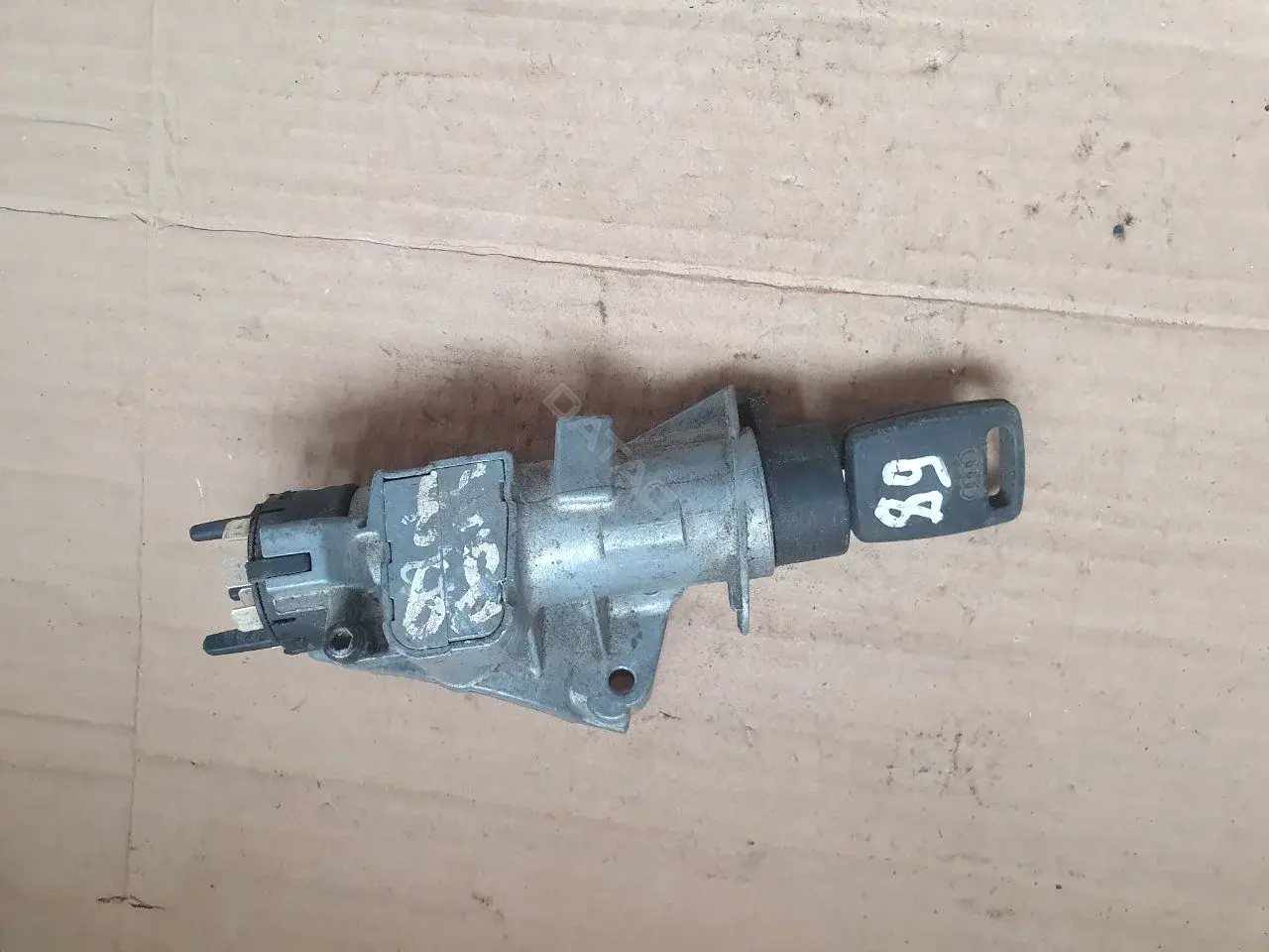 Замок зажигания 4D0905851E