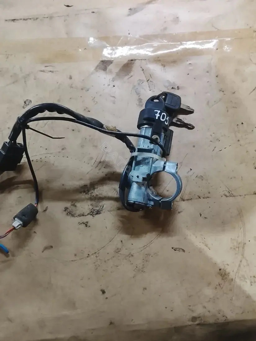 Замок зажигания 705EZZ