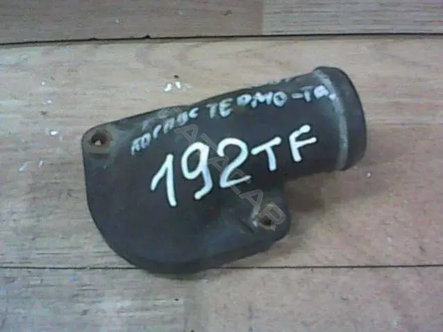 Фланец охлаждающей жидкости 192TF