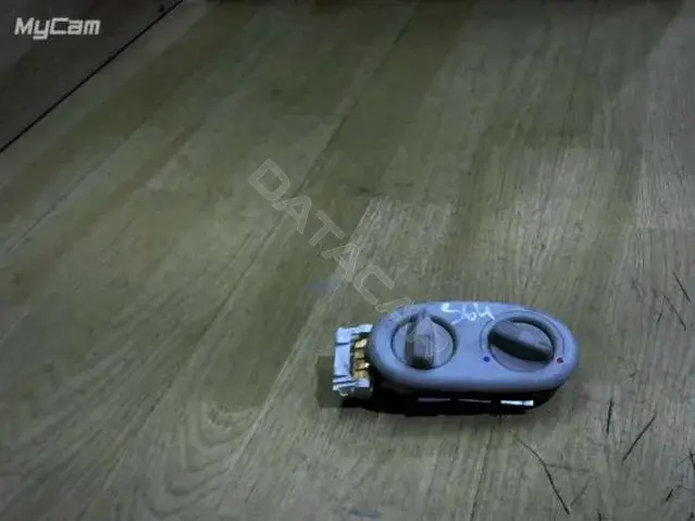 Блок управления климат-контролем 7MO959531