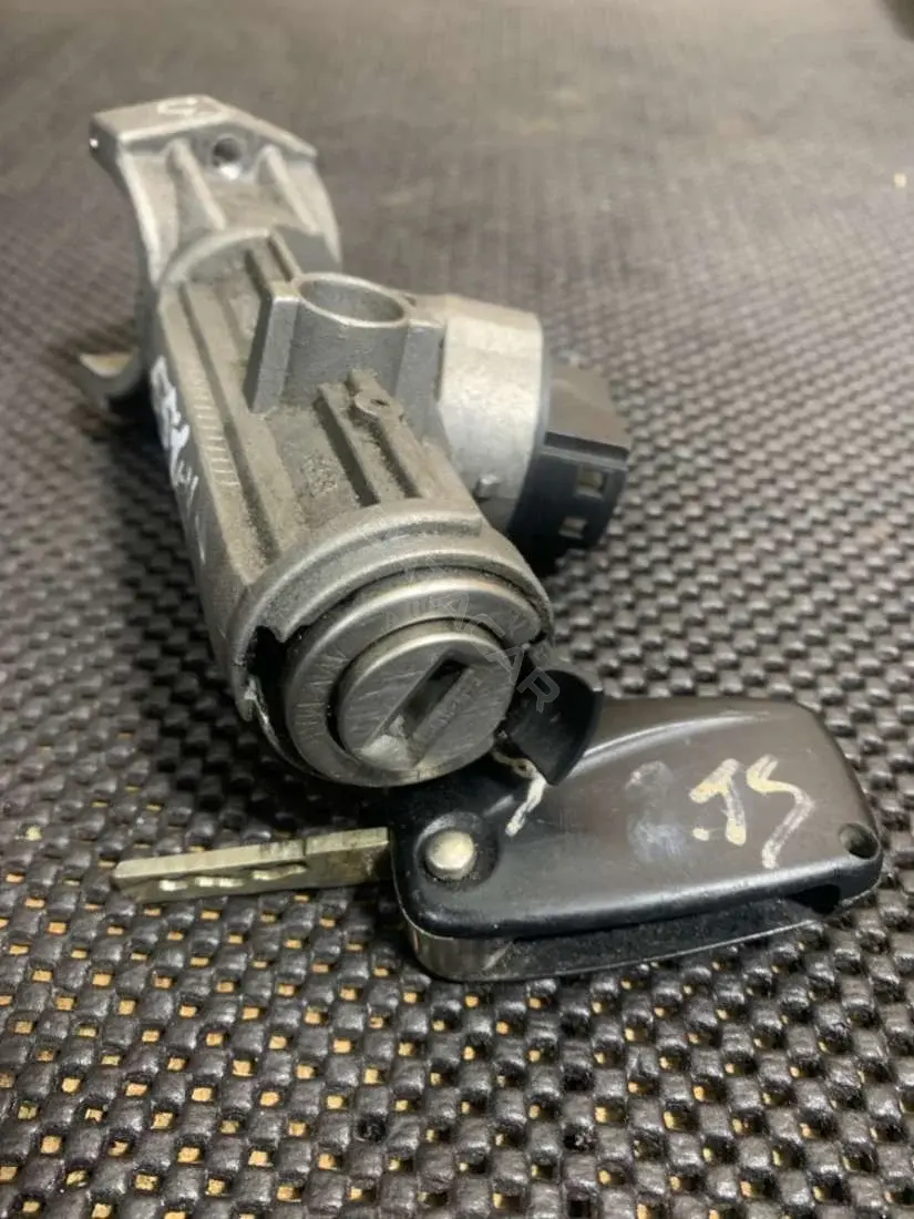 Замок зажигания 551ZZ