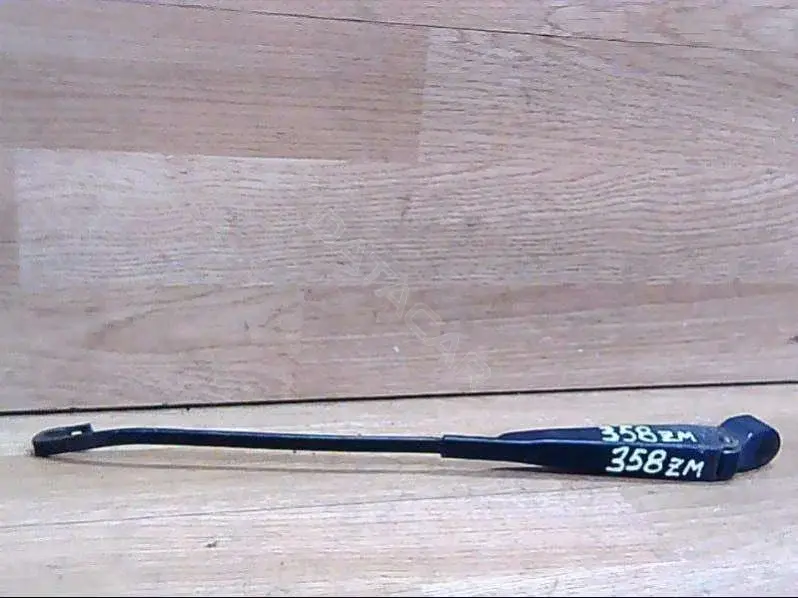 Рычаг стеклоочистителя 91AG17526W2B