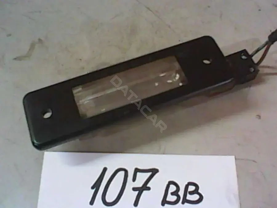 Фонарь подсветки номерного знака 107BB