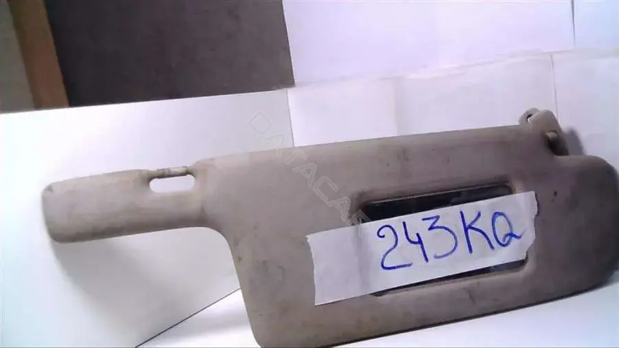 Козырек солнцезащитный 243KQ