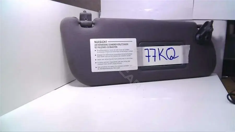 Козырек солнцезащитный 77KQ