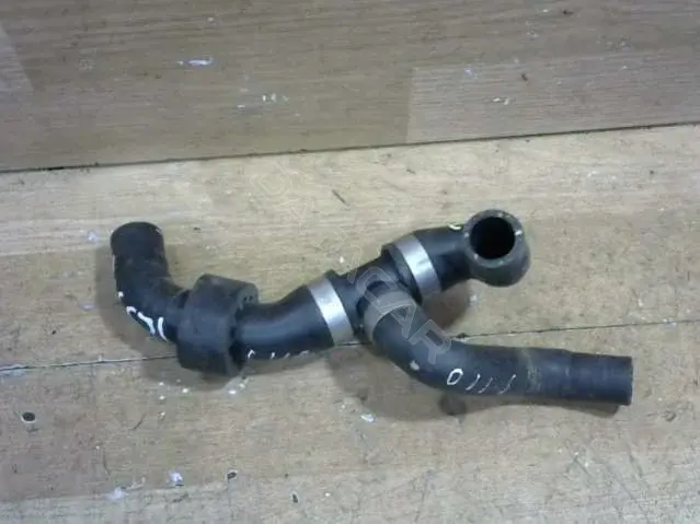 Патрубки системы охлаждения 04L122073B