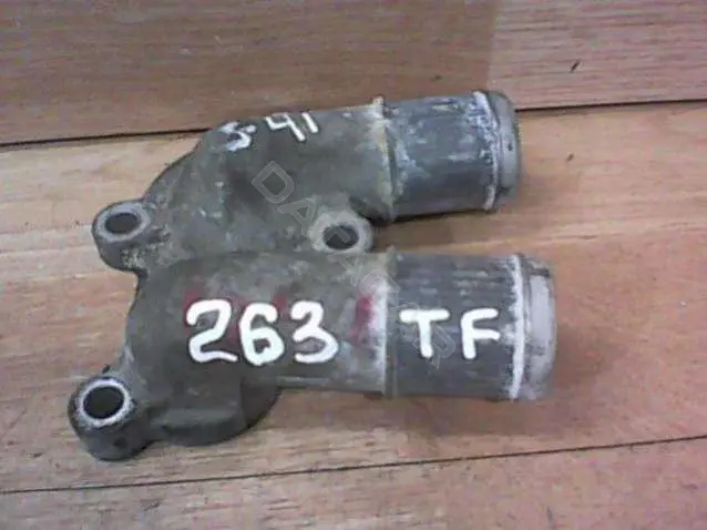 Фланец охлаждающей жидкости 263TF